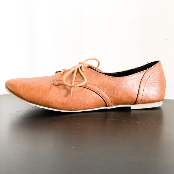 Brown Vintage Flat Shoes - Picture 2 of 4